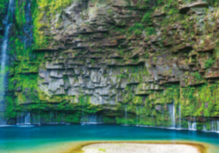 6月 雄川の滝(鹿児島県) 天地自然・森田敏隆写真集 2023年カレンダーの画像